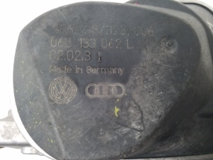 Volkswagen Passat B5 (1997–2005) Gaasiklapp 06B133062L - 2