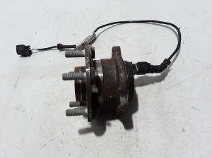 VOLVO V40 (2012–2019) Rear bearing 31406755 - 2