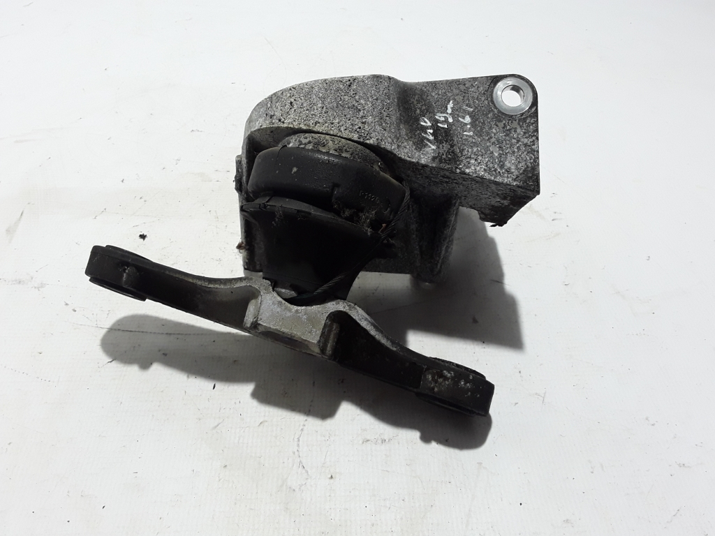 VOLVO V40 2 generation (2012-2020) Support moteur côté droit 31359635 22427438