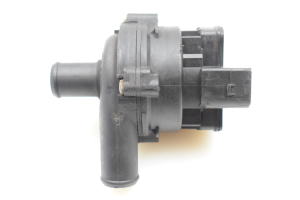 Auxiliary water pump - A2118350364