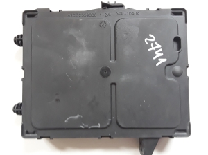 NISSAN X-Trail T32 (2013–2021) Komforta bloks 284B14CB5A - 2