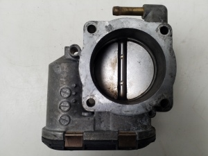 Volkswagen Golf IV (1997–2003) Drosselklappe 021133062 - 4