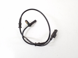   ABS sensor front 