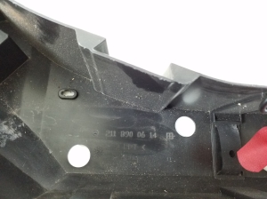 Mercedes Benz E-Class W211 (2002–2009) Werkzeugfach im Kofferraum und seine Teile A2118900614 - 2