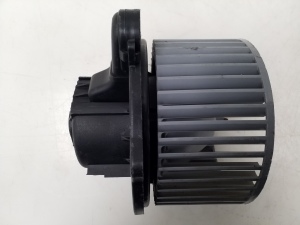 Kia Sorento (2002–2009) Heizungsgebläsemotor F00S330024 - 3
