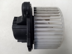 Kia Sorento (2002–2009) Heizungsgebläsemotor F00S330024 - 4
