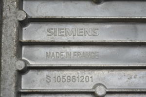 RENAULT Megane I (1995–2003) Engine control unit S105961201 - 2