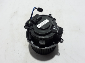  Cabin shoulder motor 