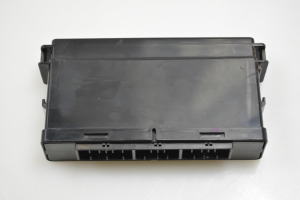 Subaru Legacy IV (2003–2009) Juhtplokk 88281AG220 - 3