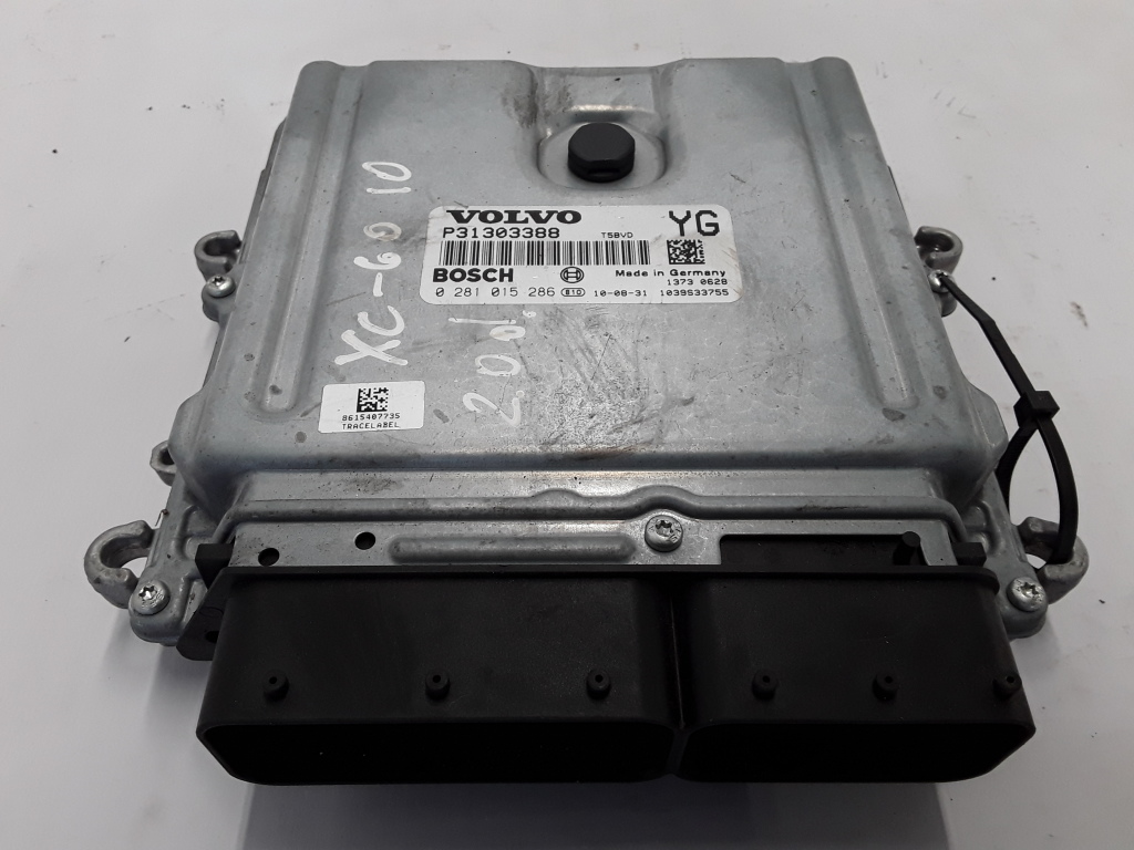 VOLVO XC60 1 generation (2008-2017) Variklio kompiuteris P31303388 22298816