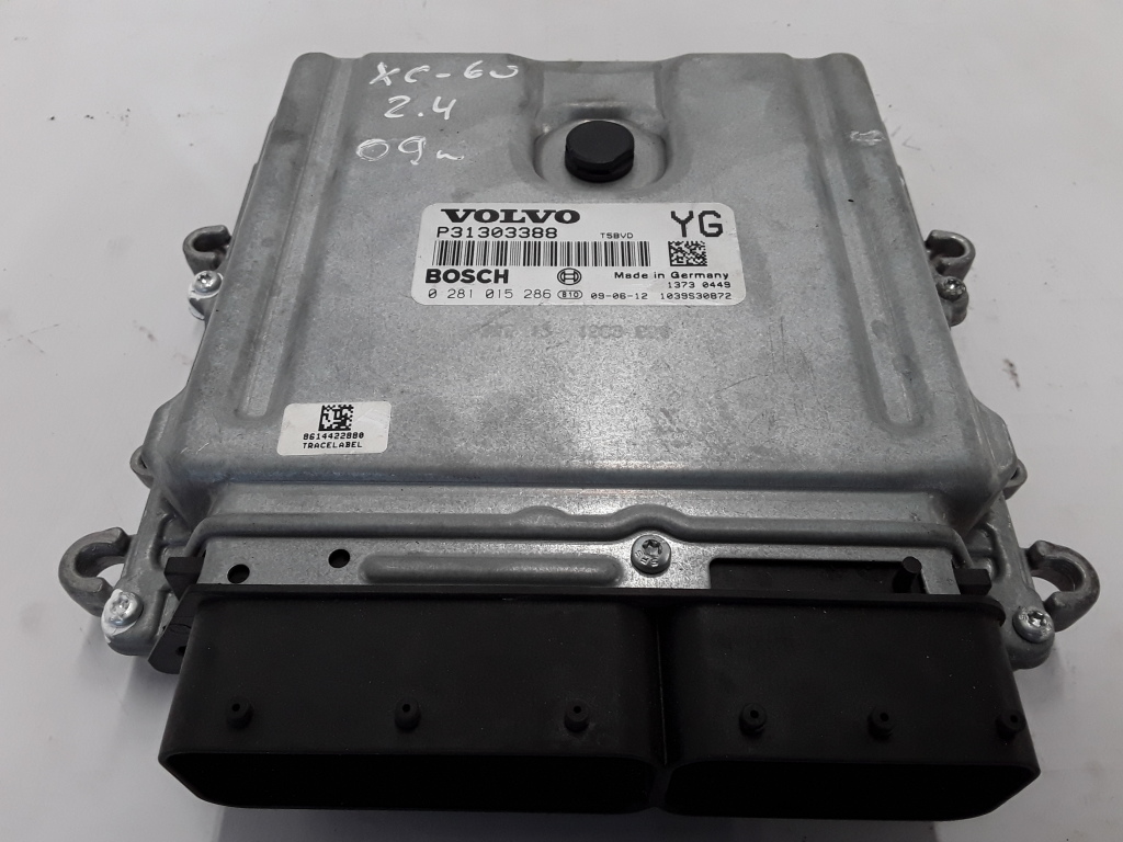 VOLVO XC60 1 generation (2008-2017) Variklio kompiuteris P31303388 22298814