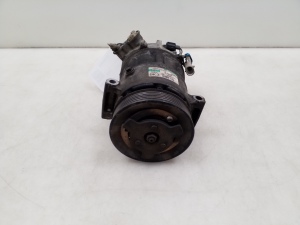   Air conditioner compressor 