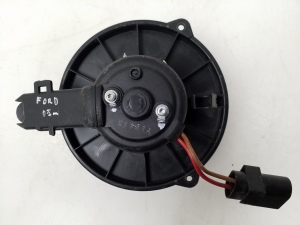 AUDI A6 C5 (1997–2005) Heizungsgebläsemotor 0130111202 - 3