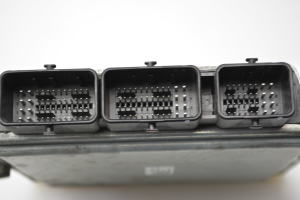 Ford Focus (2004–2011) Engine control unit 6M5112A650YB - 4
