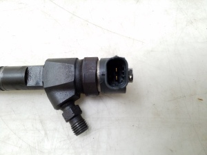  Fuel injector 