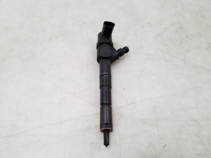  Fuel injector 