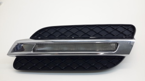   Front bumper fog lamp cover 