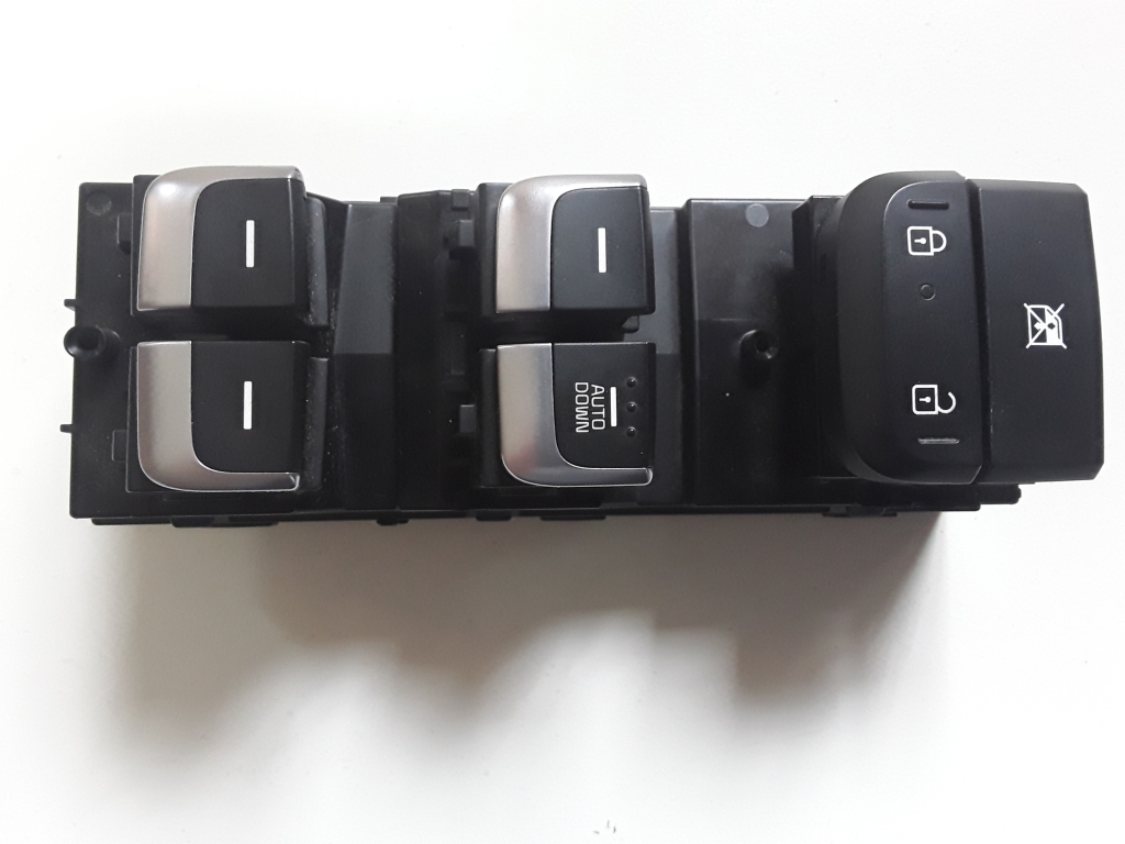 Kia Sportage (2010–2016) Front door glass switch 93570F1800