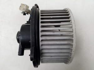 Mazda 626 (1997–2002) Heizungsgebläsemotor 8940000060 - 3
