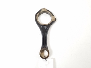  Connecting rod 