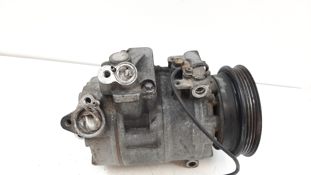 Used Volkswagen Passat Air conditioner compressor 8D0260808