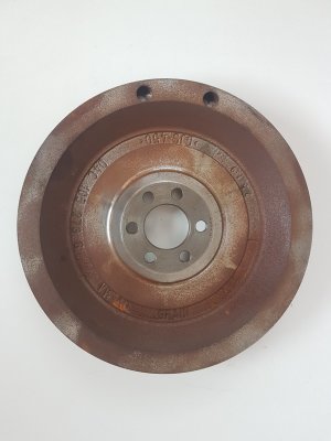  Clutch flywheel 