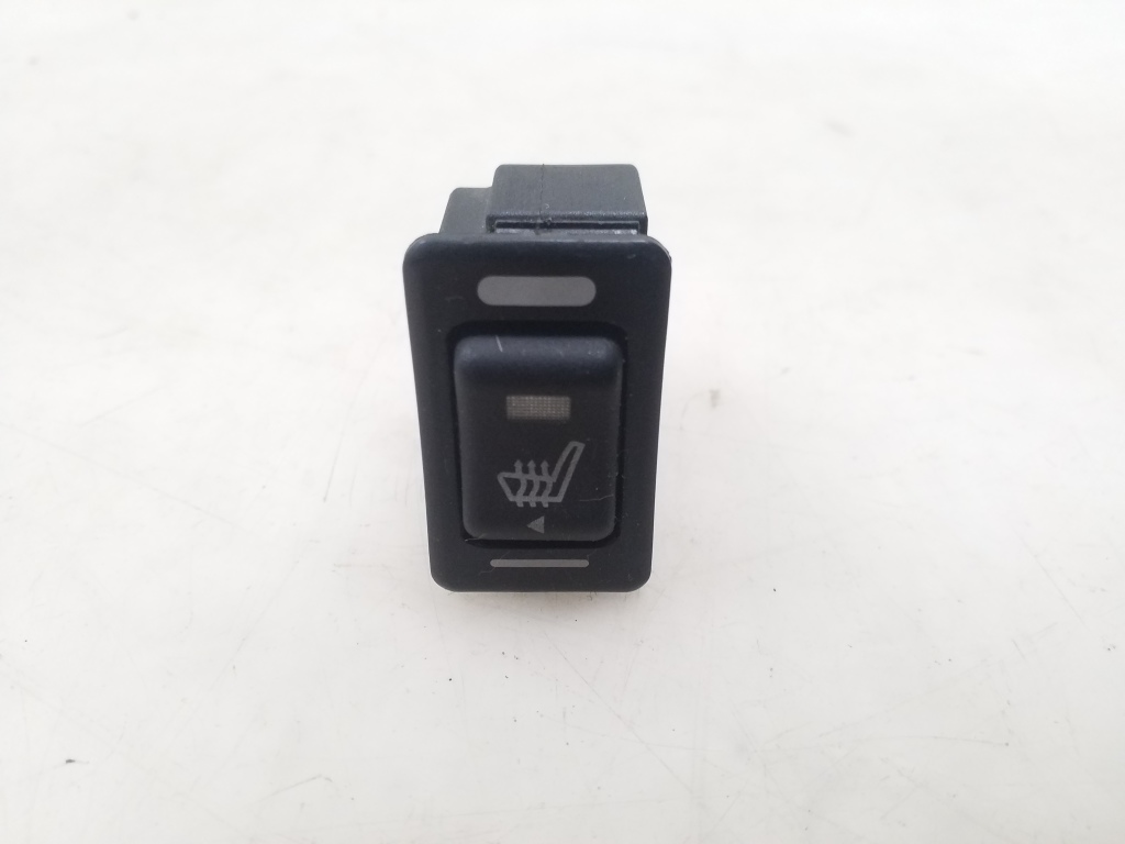 NISSAN Terrano 2 generation (1993-2006) Buton încălzire scaune 261246 25060528