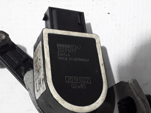 VOLVO XC40 (2017–2026) Rear hub sensor 32221477 - 2