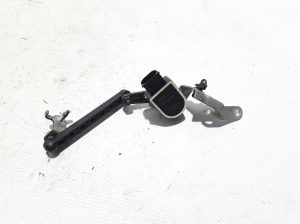VOLVO XC40 (2017–2026) Rear hub sensor 32221477 - 3