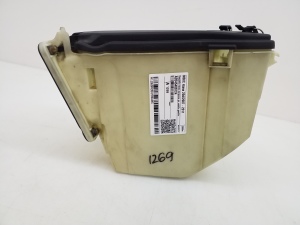   Sicherungskastengehäuse unter der Motorhaube  - A2045400124 