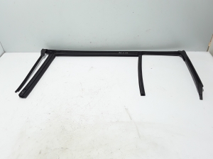  Rear side door sealing rubber 