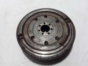  Clutch flywheel 