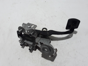  Brake pedal 