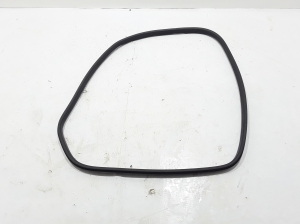   Rear side door sealing rubber 