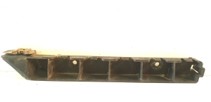 Front bumper bracket - 12785982