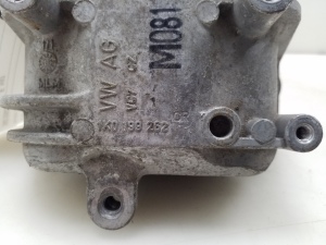 Volkswagen Passat B7 (2010–2014) Engine mount 1K0199262CR - 3