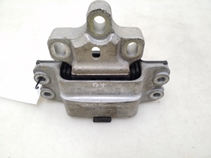 Engine mount - 3C0199555AE