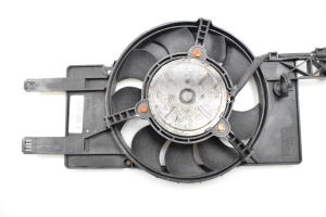 Ford Focus (2011–2018) Dzesēšanas ventilators un tā daļas BV618C607SB - 4