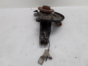 VOLVO XC70 (2007–2016) Front wheel hub 31277365 - 2