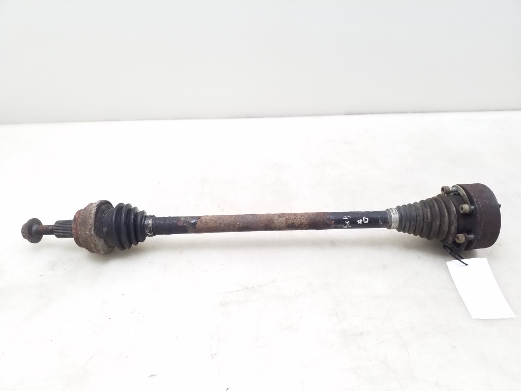 Volkswagen Passat B7 (2010–2014) Tagumine veovõll ja selle osad Volkswagen Passat B7 (2010–2014) Tagumine veovõll ja selle osad