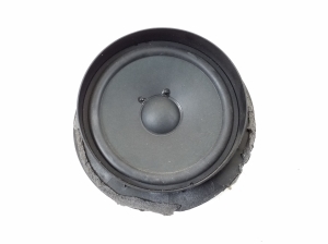   Rear side door speaker 