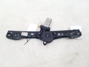 Rear side door window regulator and its parts