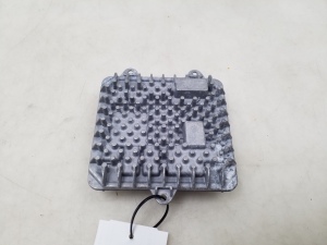 Xenon headlight control unit - 9477748