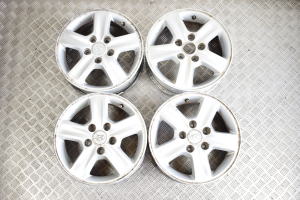 Hyundai i30 (2007–2011) Felgensatz 529102L100