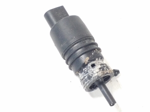 Front windshield washer pump - A2218690121