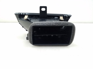AUDI Q3 F3 (2018–2026) Dashboard air vent grilles 83B820902 - 5