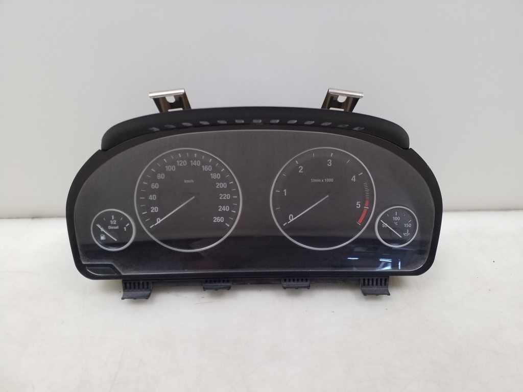 BMW 5 Series F10/F11 (2009-2017) Speedometer 9227614 25060827