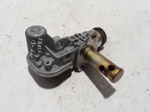  EGR valve 