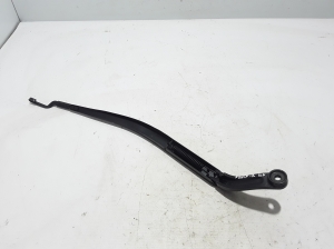  Windshield wiper blade 