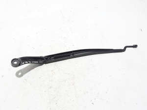  Windshield wiper blade 